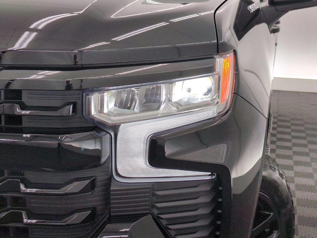 Thumbnail: 2026 Chevrolet Silverado 1500 - 23