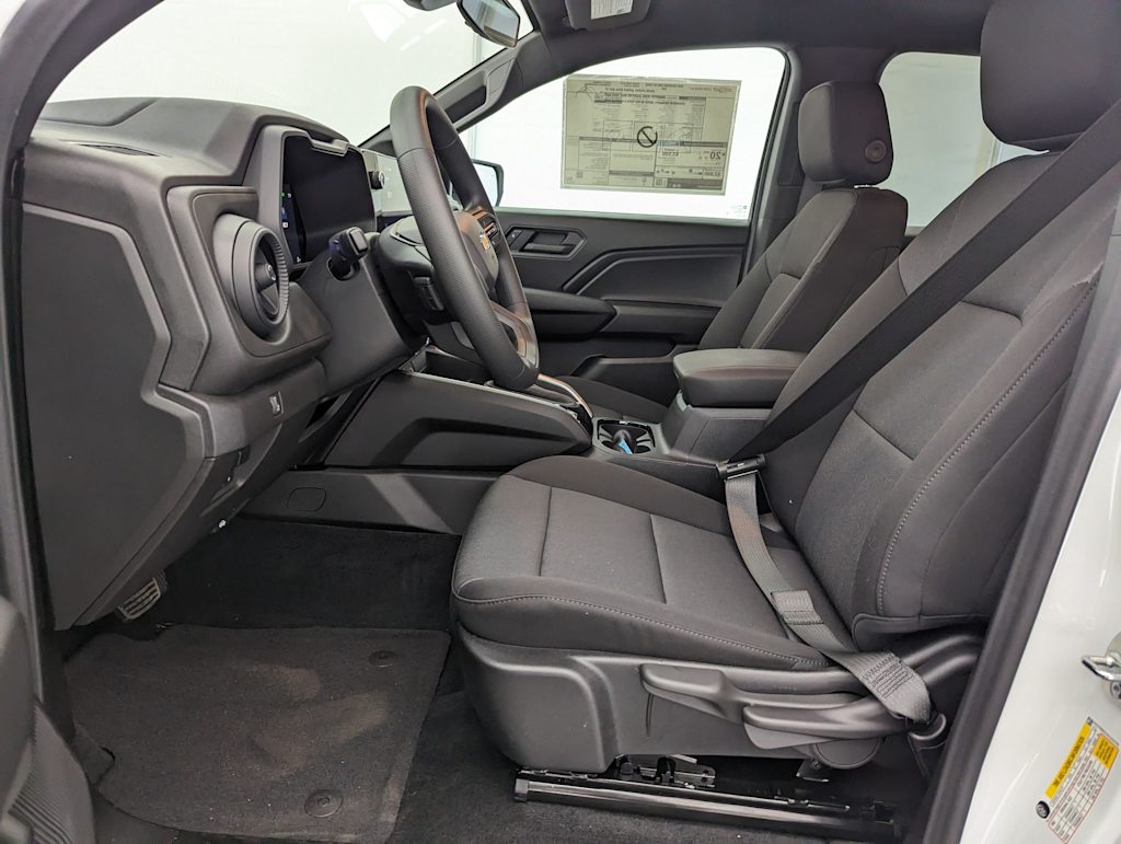 Thumbnail: 2025 Chevrolet Colorado - 11