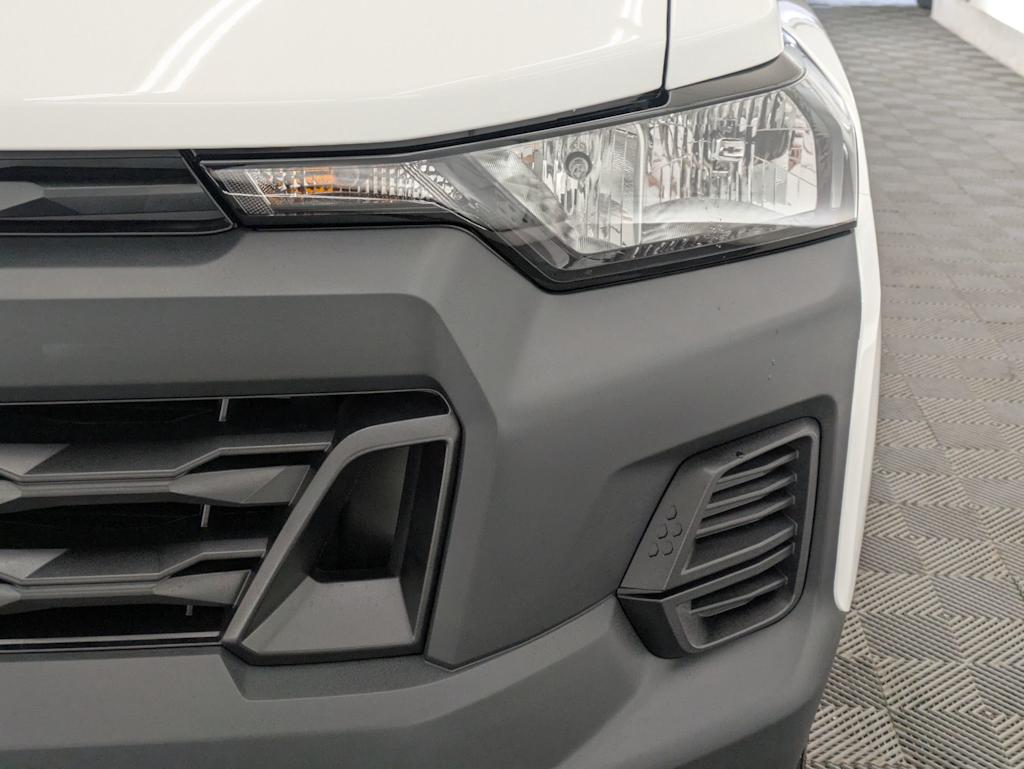 Thumbnail: 2025 Chevrolet Colorado - 24