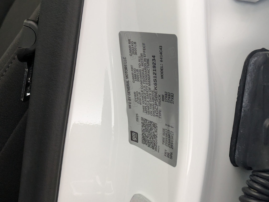 Thumbnail: 2025 Chevrolet Colorado - 20