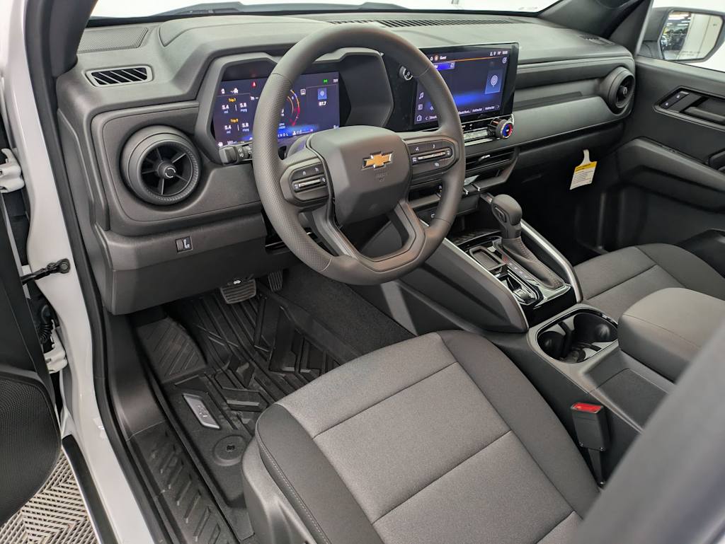 Thumbnail: 2025 Chevrolet Colorado - 2