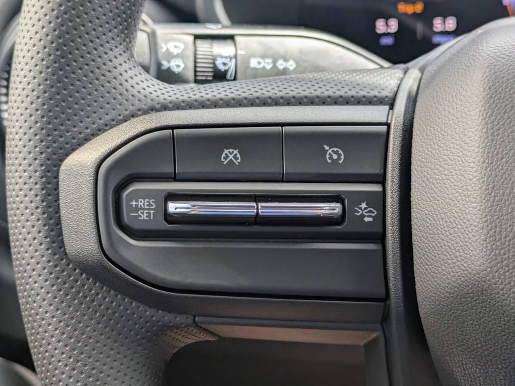 Thumbnail: 2025 Chevrolet Colorado - 30