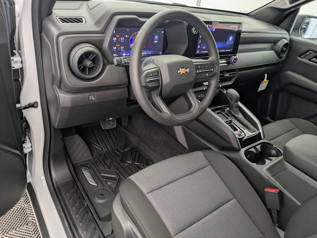 Thumbnail: 2025 Chevrolet Colorado - 2