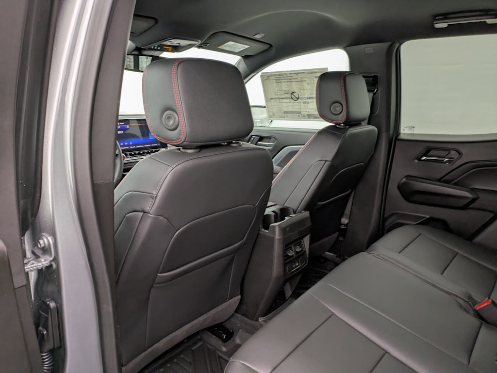 Thumbnail: 2026 Chevrolet Colorado - 13