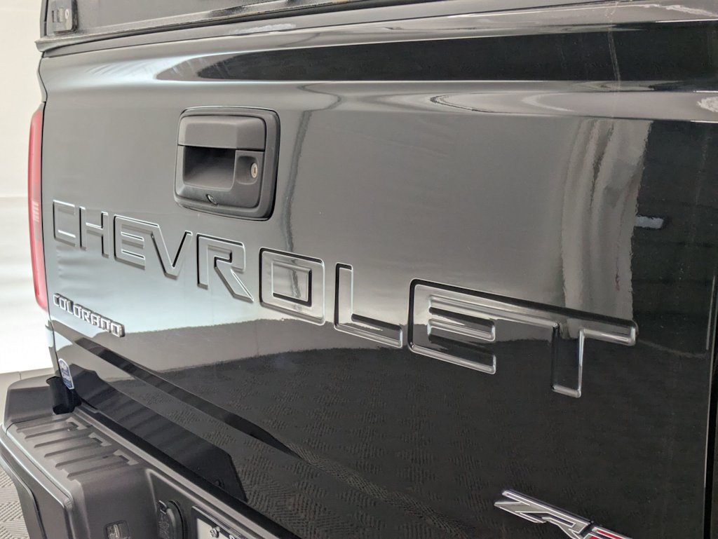 Thumbnail: 2021 Chevrolet Colorado - 25