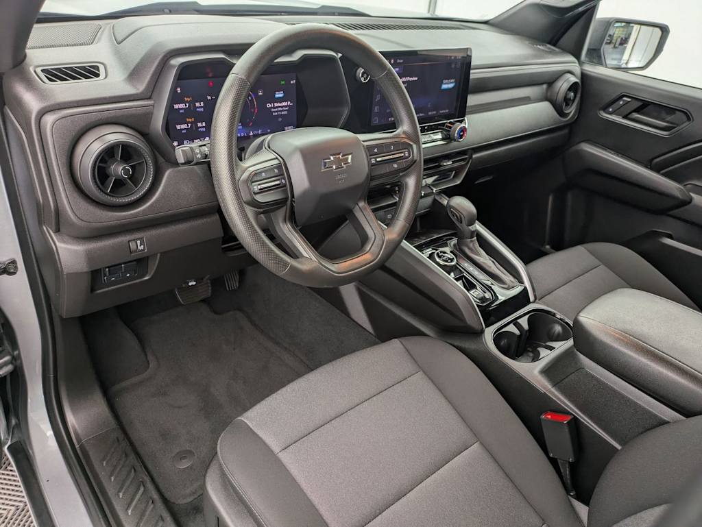 Thumbnail: 2024 Chevrolet Colorado - 2