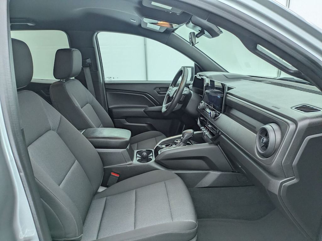 Thumbnail: 2024 Chevrolet Colorado - 12