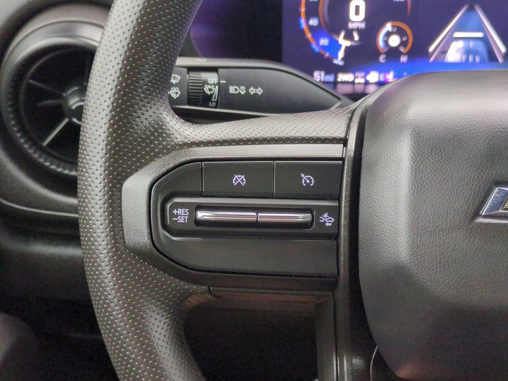 Thumbnail: 2024 Chevrolet Colorado - 28