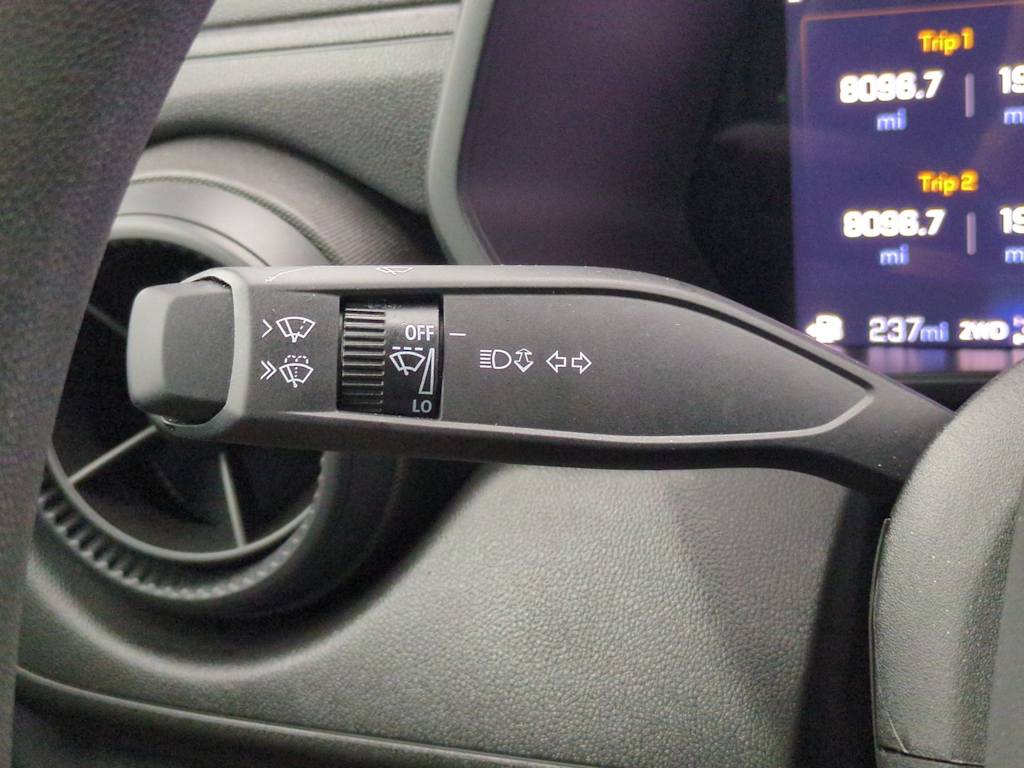 Thumbnail: 2024 Chevrolet Colorado - 30
