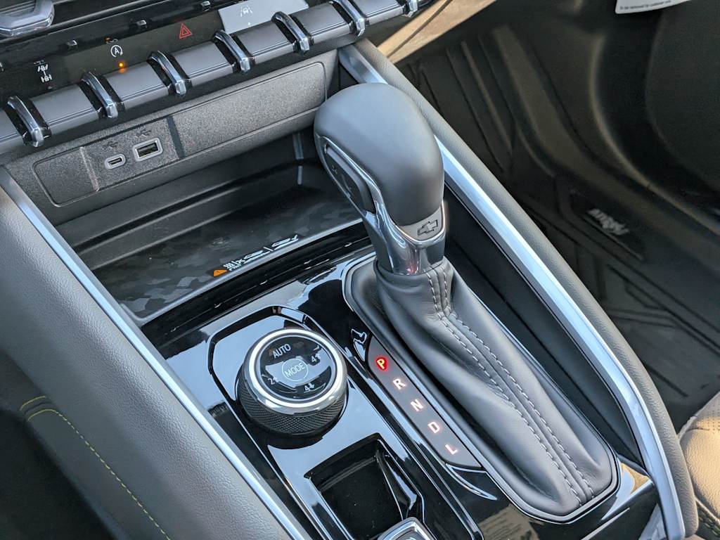 Thumbnail: 2026 Chevrolet Colorado - 16