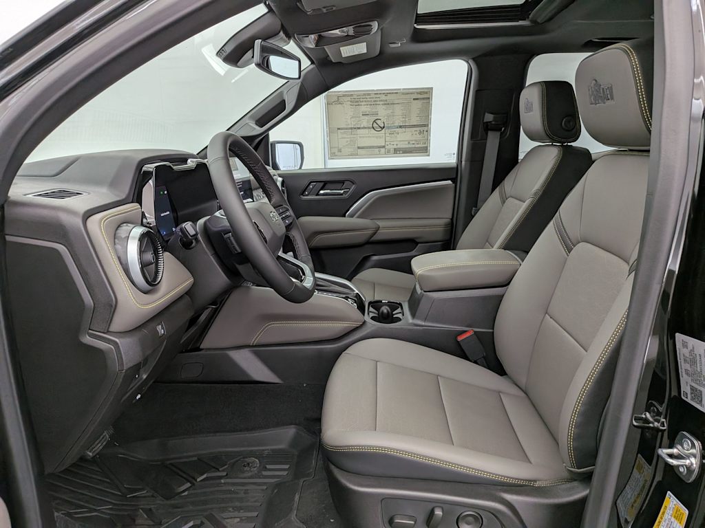 Thumbnail: 2026 Chevrolet Colorado - 11