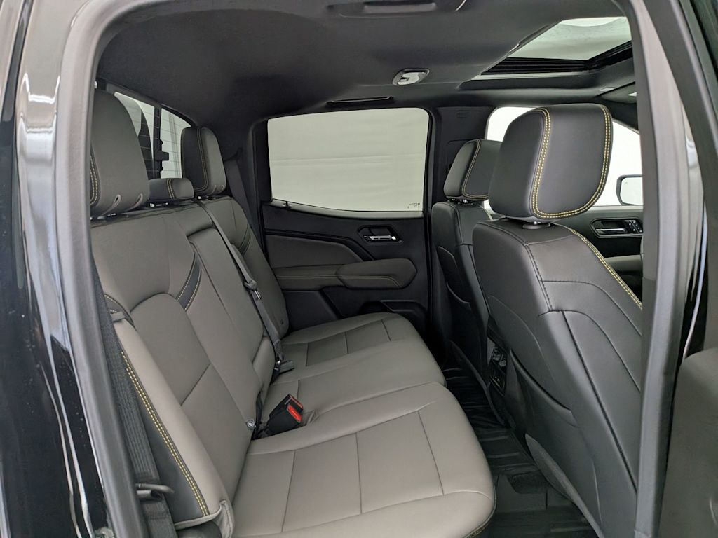 Thumbnail: 2026 Chevrolet Colorado - 33