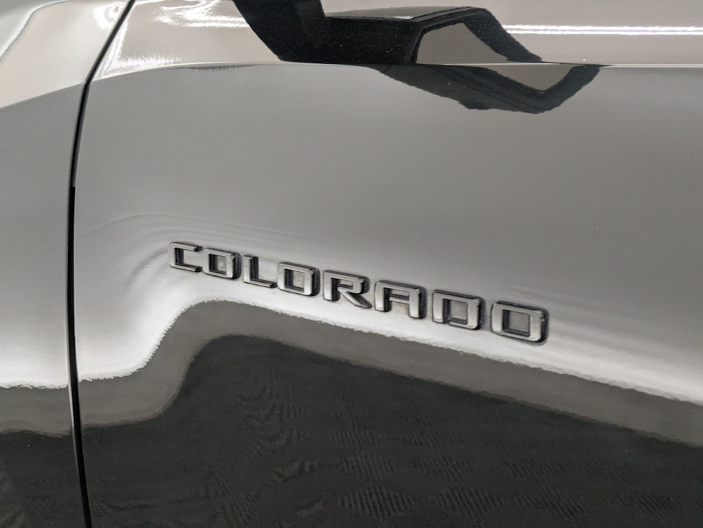 Thumbnail: 2023 Chevrolet Colorado - 6