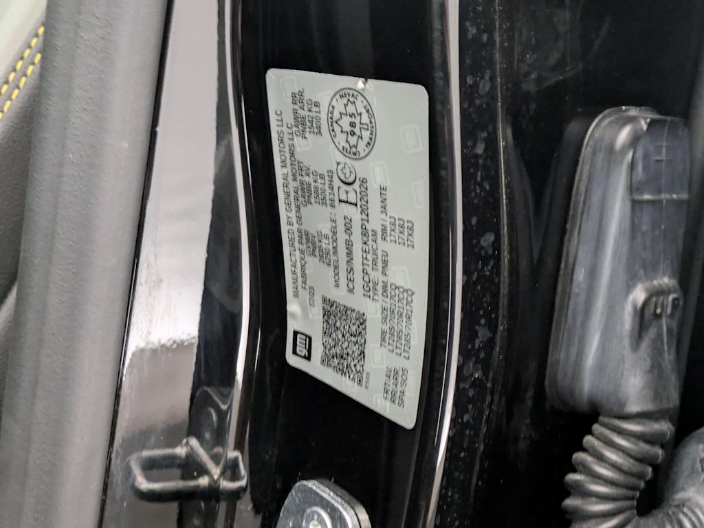 Thumbnail: 2023 Chevrolet Colorado - 19