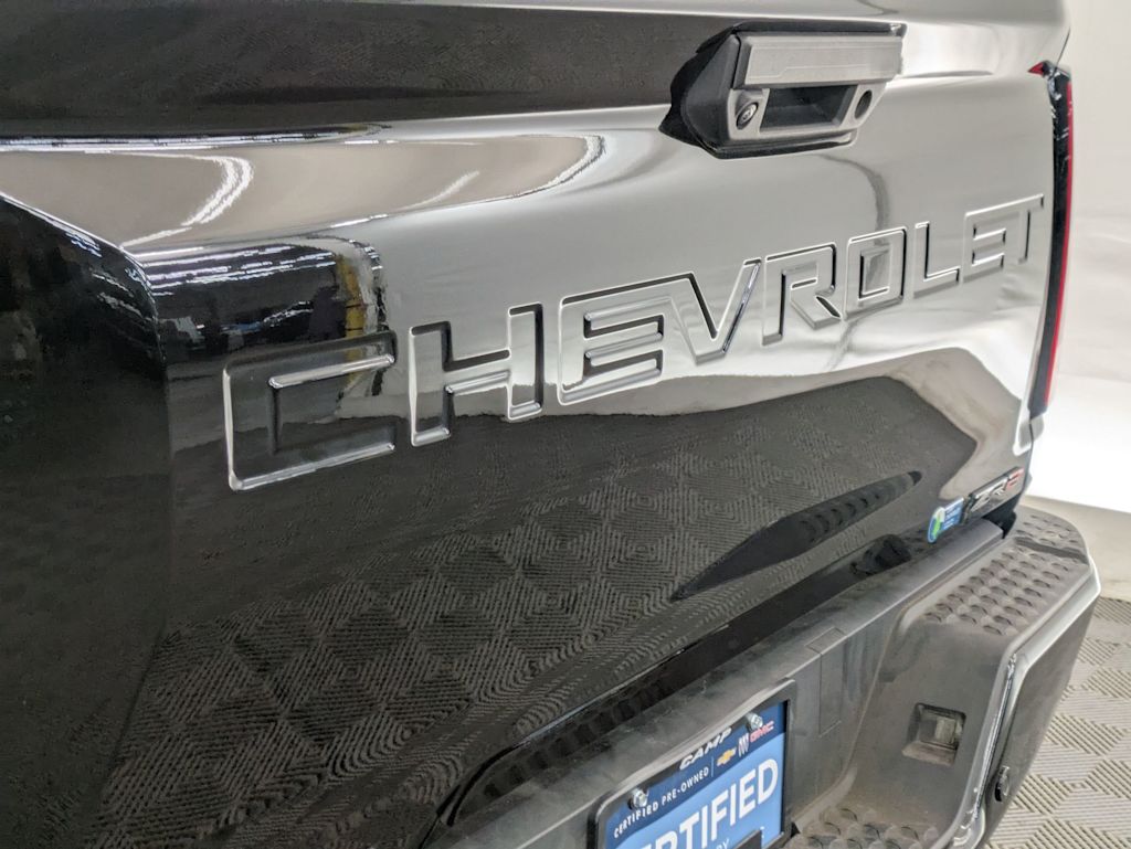 Thumbnail: 2023 Chevrolet Colorado - 26