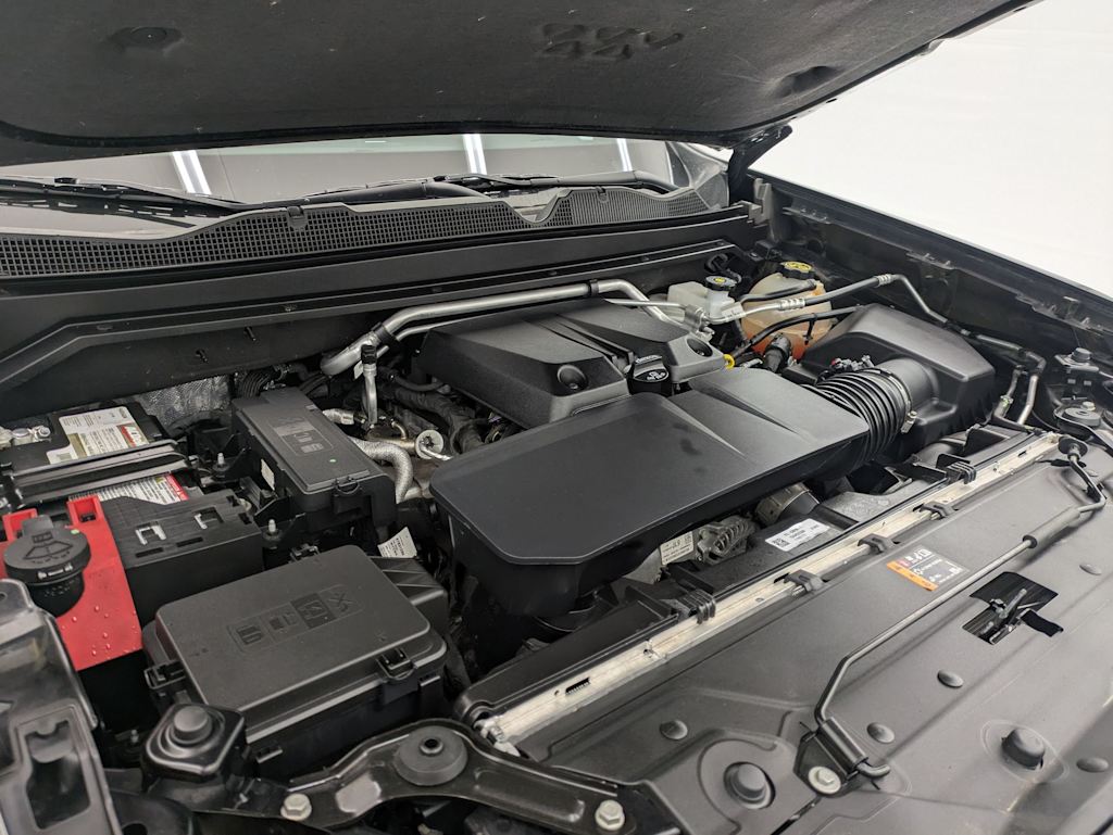 Thumbnail: 2023 Chevrolet Colorado - 8