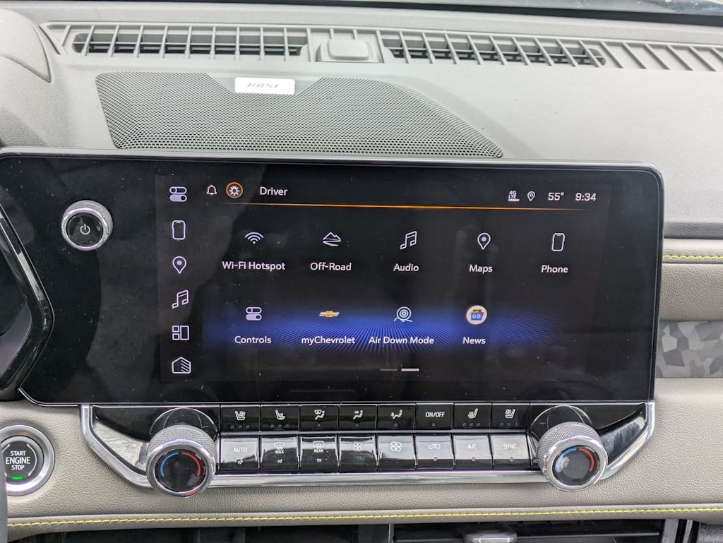 Thumbnail: 2023 Chevrolet Colorado - 14