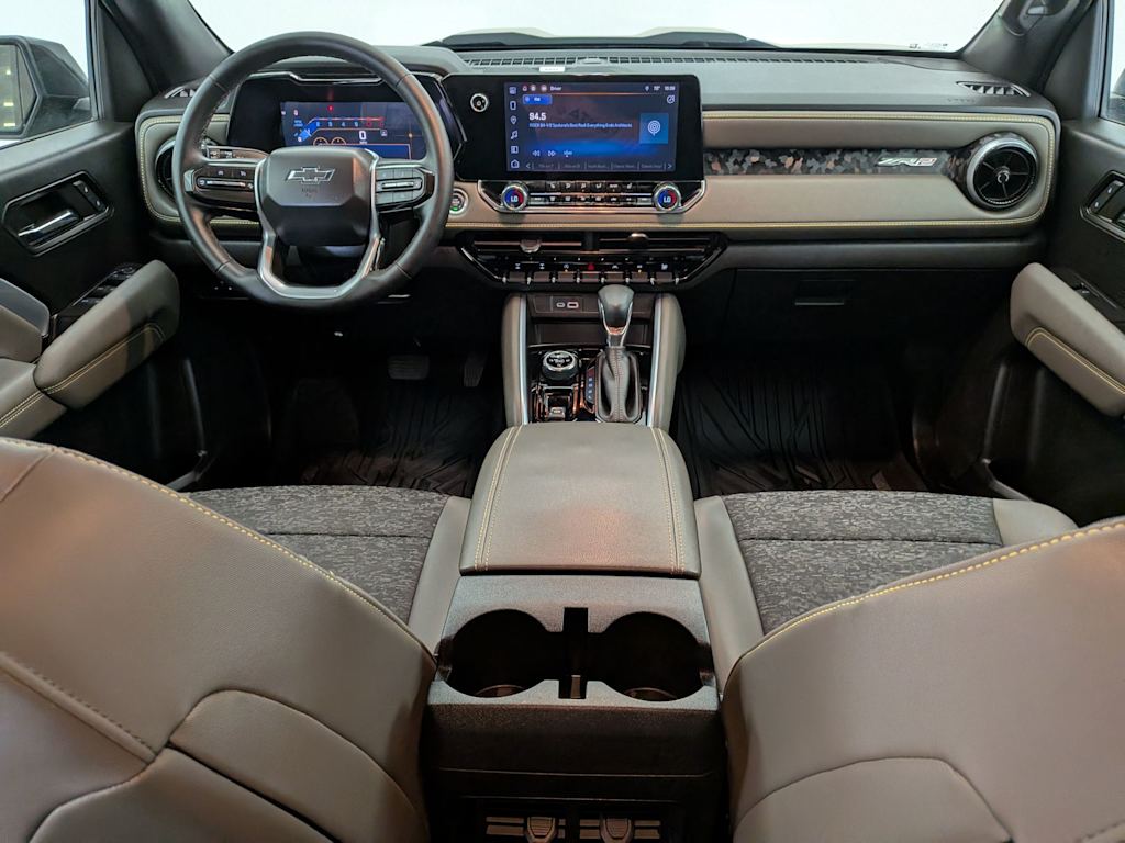 Thumbnail: 2024 Chevrolet Colorado - 10