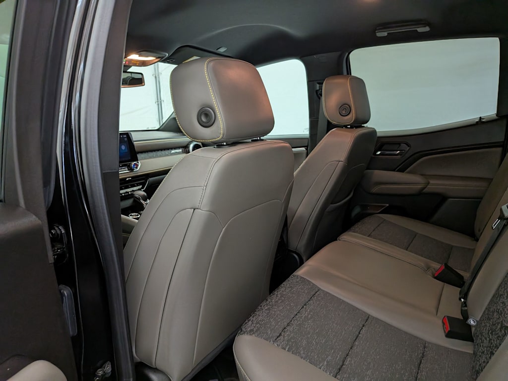 Thumbnail: 2024 Chevrolet Colorado - 13