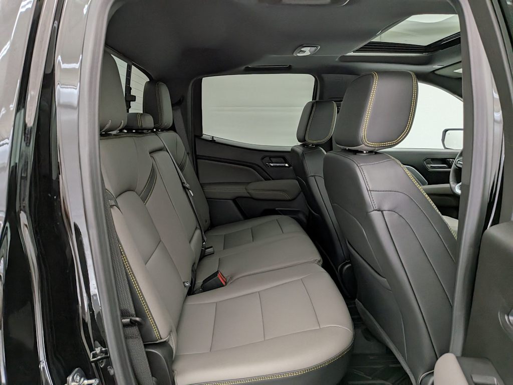 Thumbnail: 2026 Chevrolet Colorado - 31