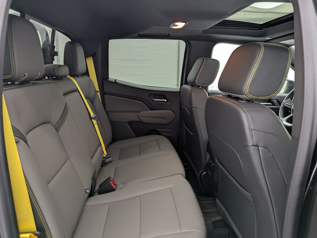 Thumbnail: 2024 Chevrolet Colorado - 29