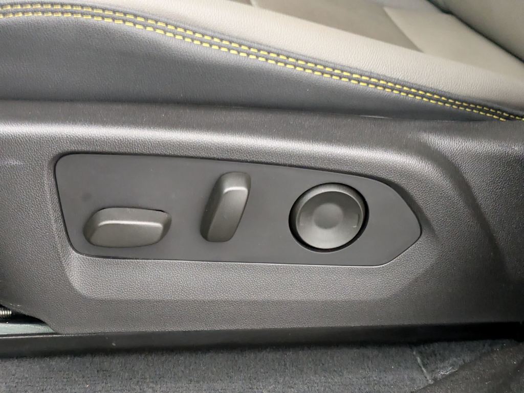 Thumbnail: 2024 Chevrolet Colorado - 26