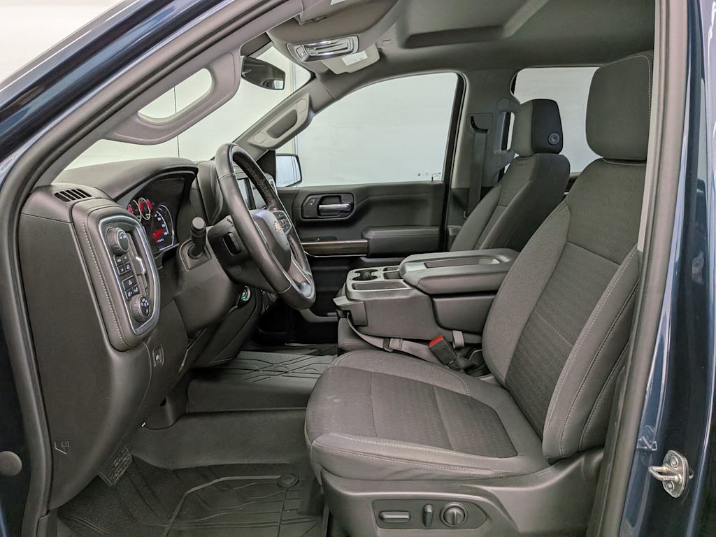 Thumbnail: 2022 Chevrolet Silverado 1500 - 11