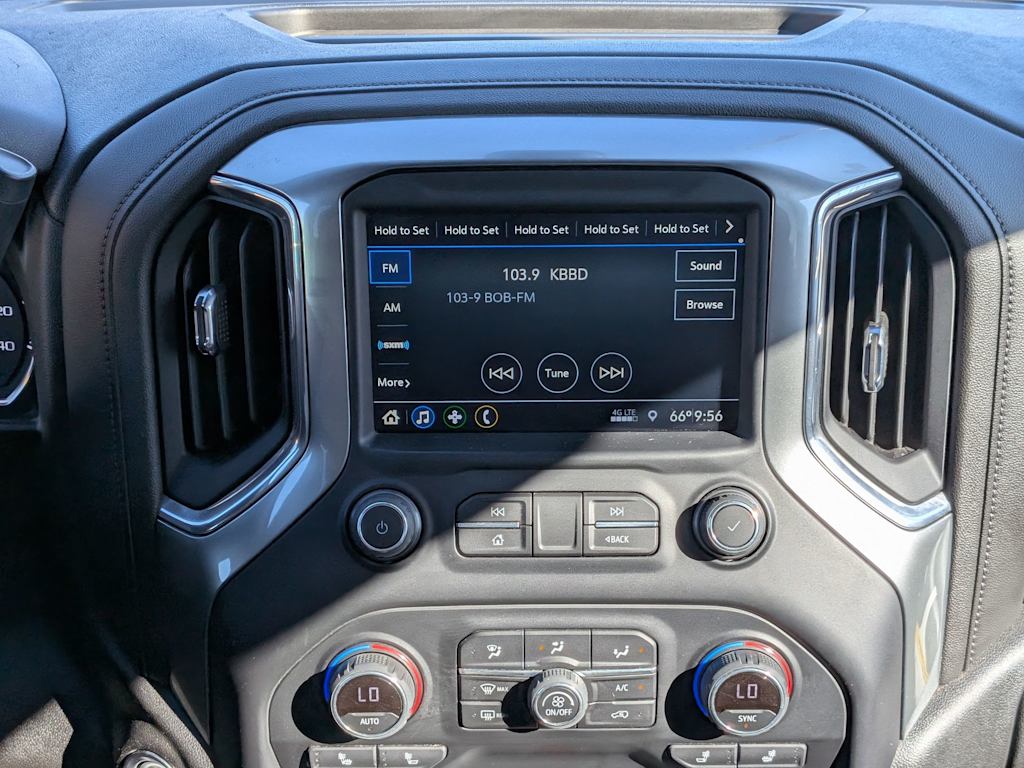 Thumbnail: 2022 Chevrolet Silverado 1500 - 16