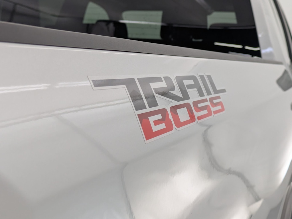 Thumbnail: 2021 Chevrolet Silverado 1500 - 26