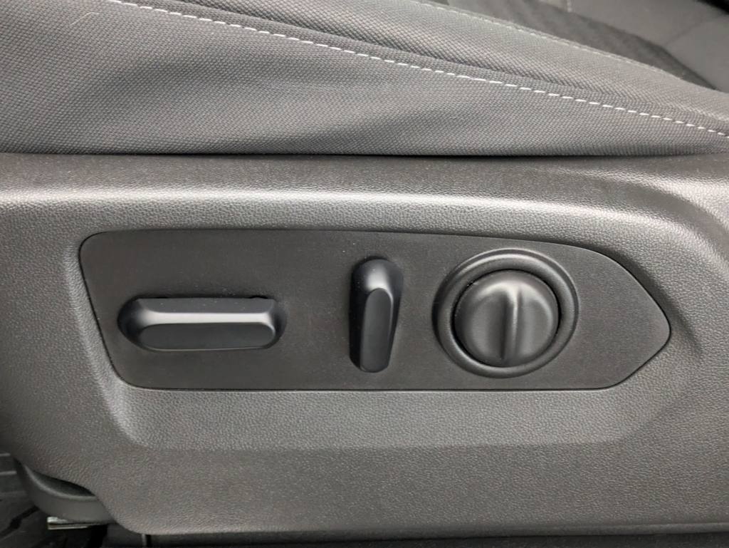 Thumbnail: 2021 Chevrolet Silverado 1500 - 27