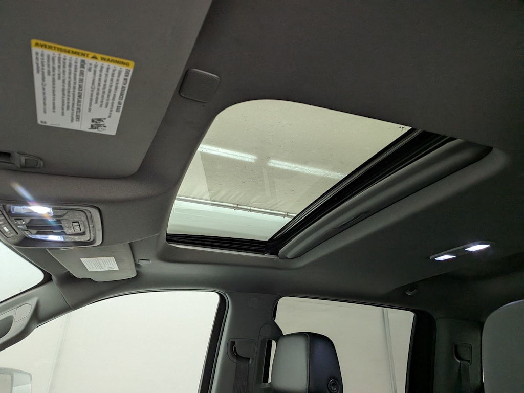 Thumbnail: 2020 Chevrolet Silverado 1500 - 30