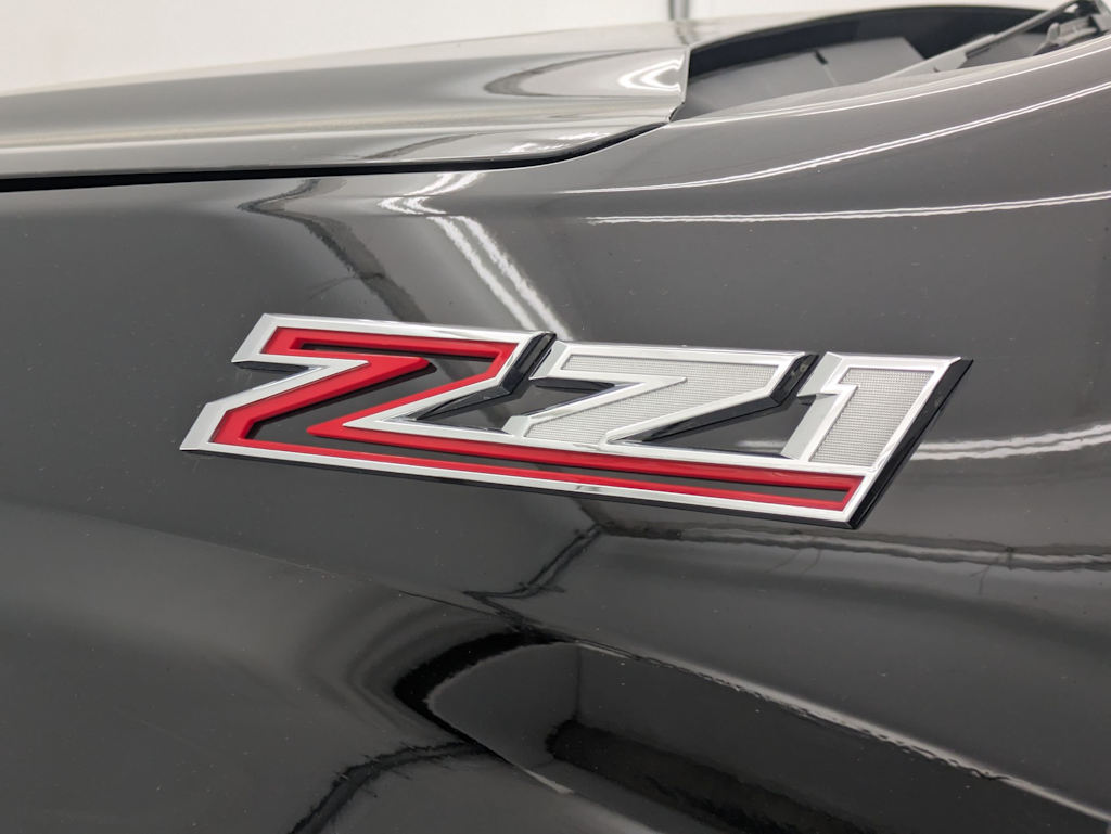 Thumbnail: 2021 Chevrolet Silverado 1500 - 23