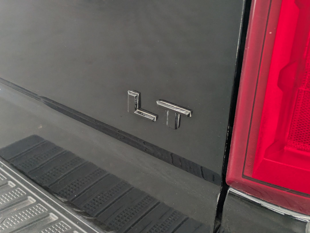 Thumbnail: 2021 Chevrolet Silverado 1500 - 24