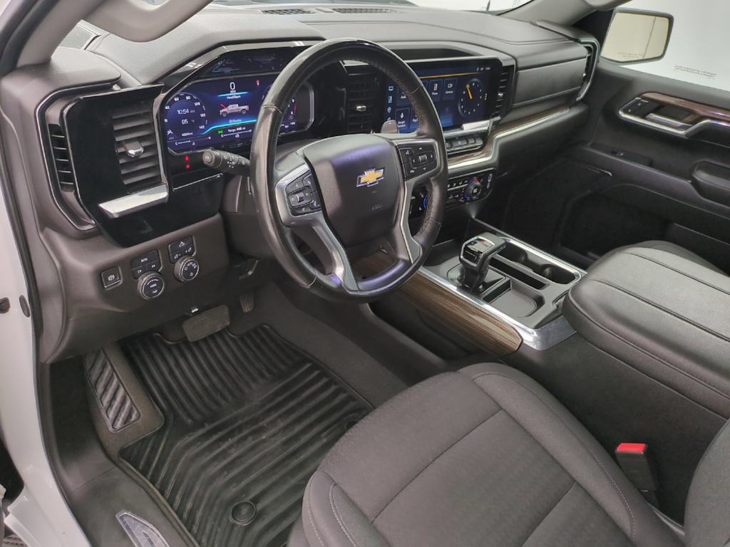 Thumbnail: 2024 Chevrolet Silverado 1500 - 2