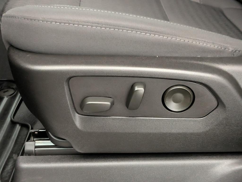 Thumbnail: 2022 Chevrolet Silverado 1500 - 26