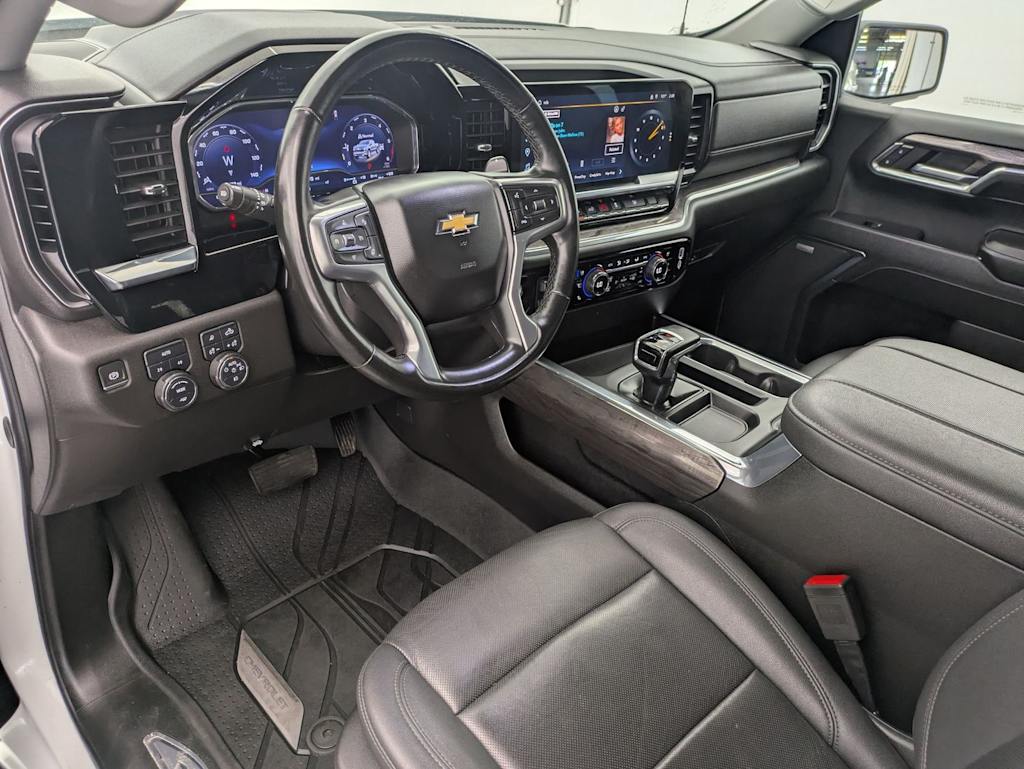 Thumbnail: 2024 Chevrolet Silverado 1500 - 2