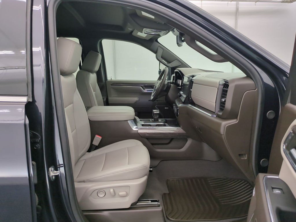 Thumbnail: 2024 Chevrolet Silverado 1500 - 12