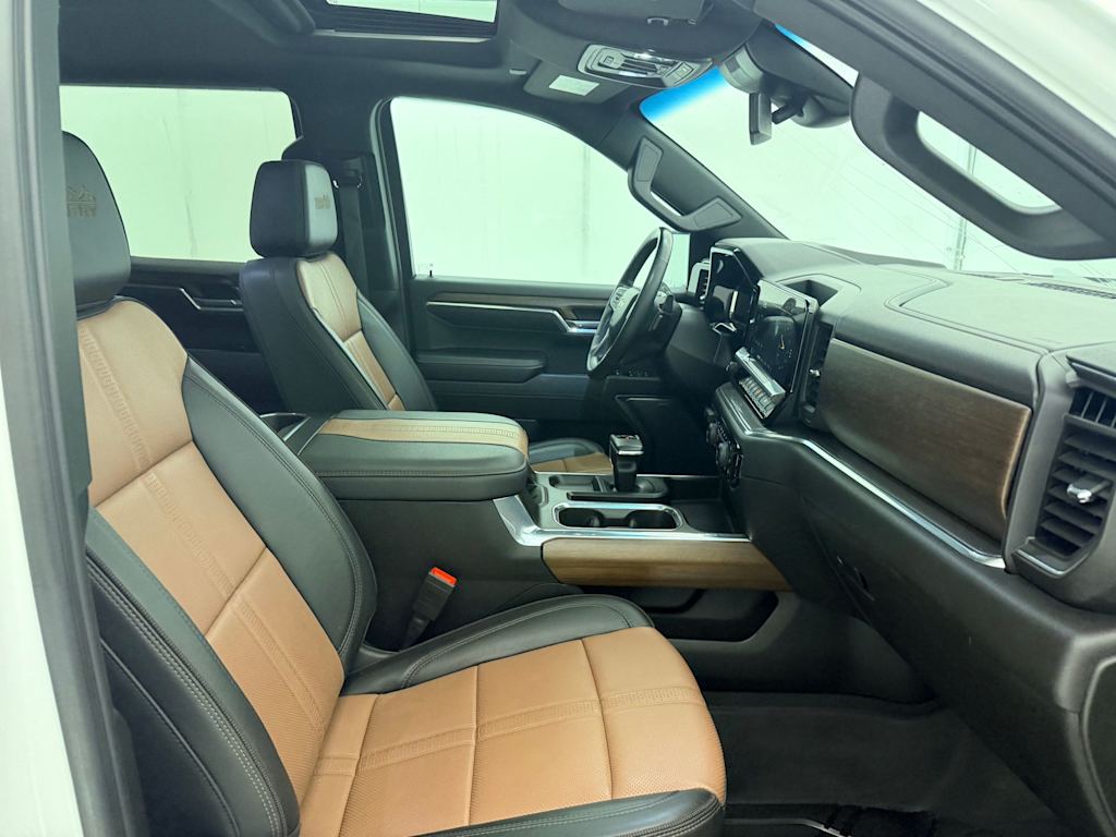 Thumbnail: 2023 Chevrolet Silverado 1500 - 12