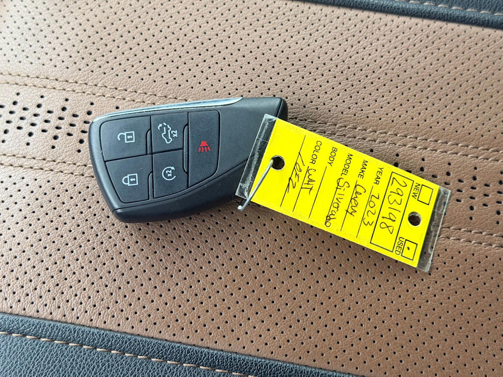 Thumbnail: 2023 Chevrolet Silverado 1500 - 19