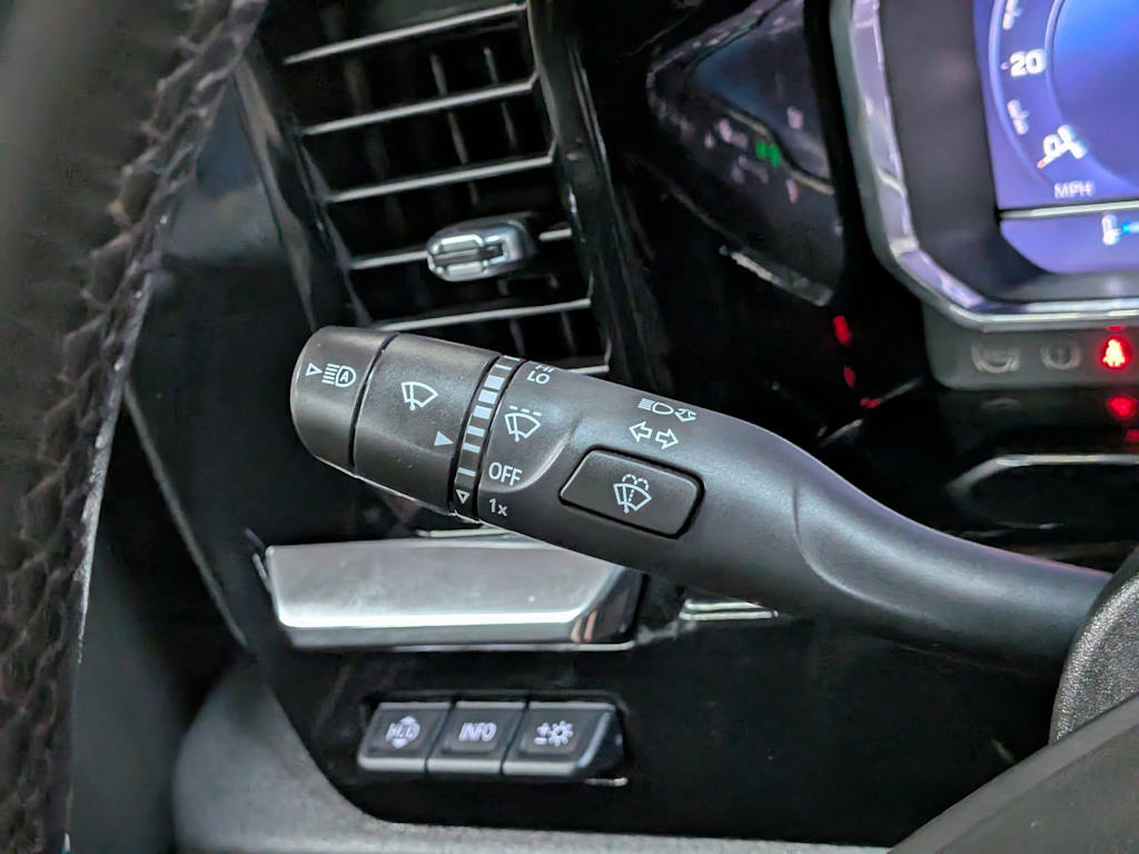 Thumbnail: 2023 Chevrolet Silverado 1500 - 35