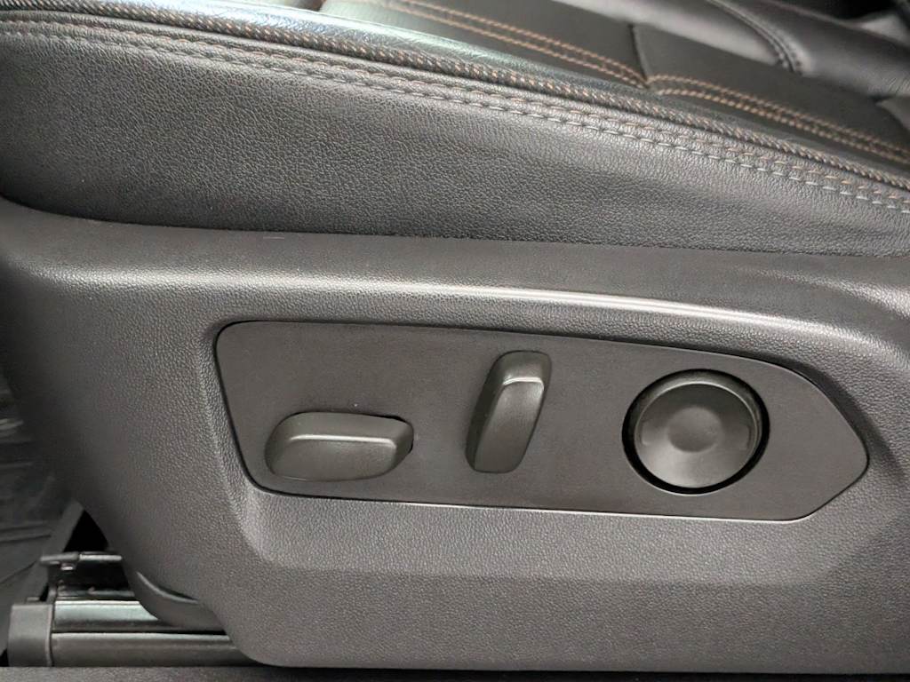 Thumbnail: 2023 Chevrolet Silverado 1500 - 29