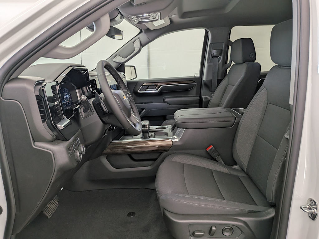 Thumbnail: 2025 Chevrolet Silverado 1500 - 11