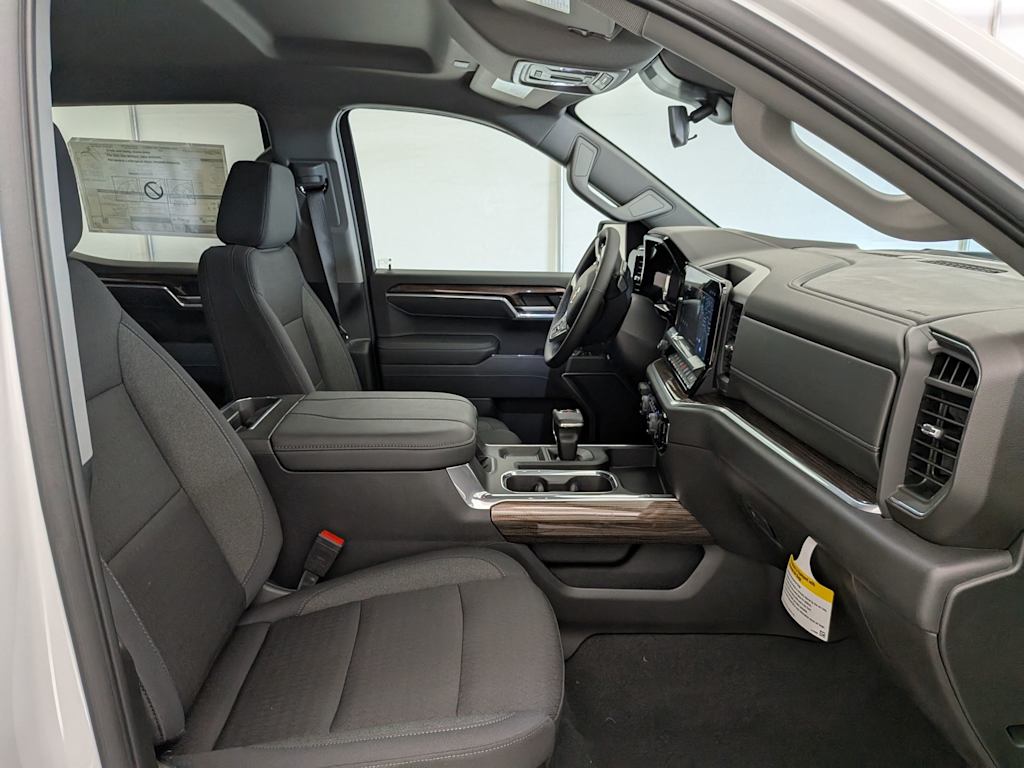 Thumbnail: 2025 Chevrolet Silverado 1500 - 12