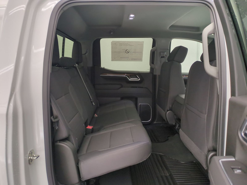Thumbnail: 2026 Chevrolet Silverado 1500 - 26