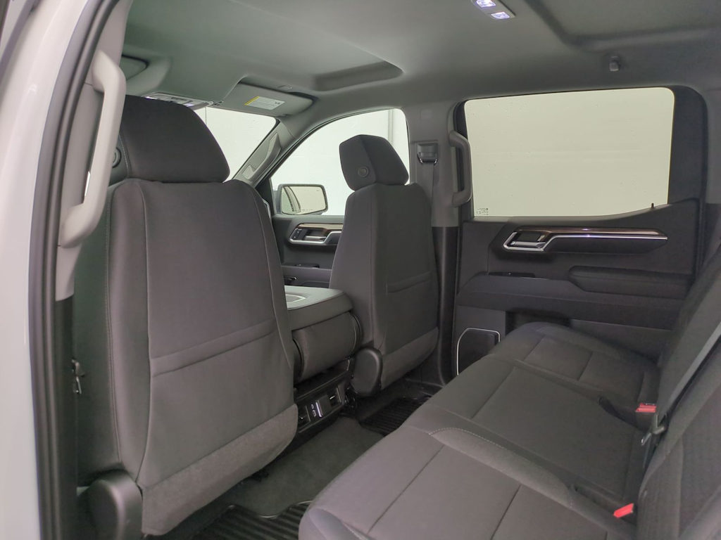 Thumbnail: 2026 Chevrolet Silverado 1500 - 13