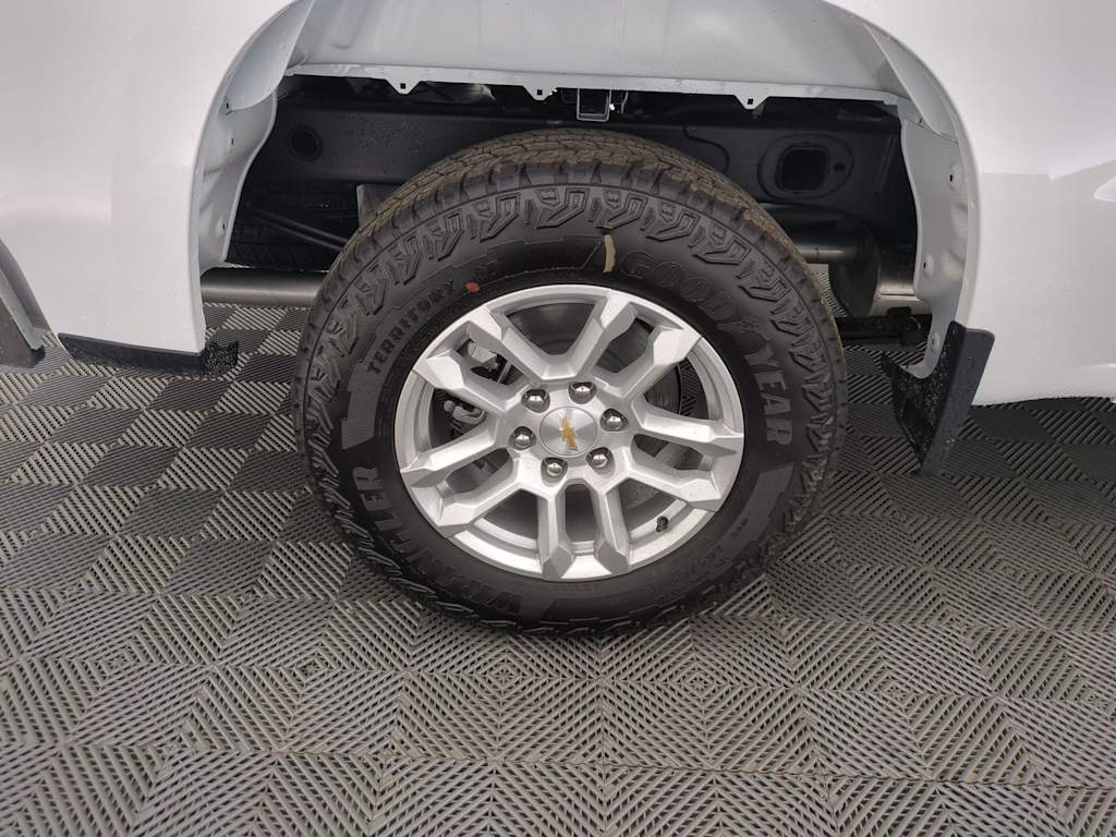 Thumbnail: 2026 Chevrolet Silverado 1500 - 8