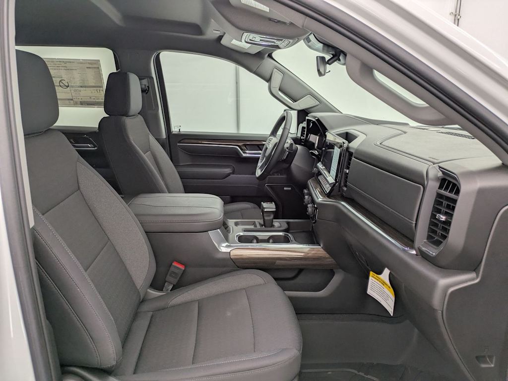 Thumbnail: 2025 Chevrolet Silverado 1500 - 11