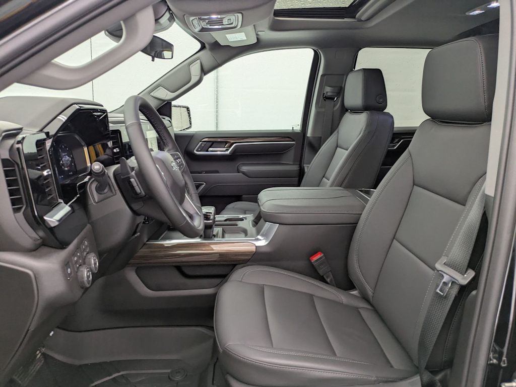 Thumbnail: 2026 Chevrolet Silverado 1500 - 11