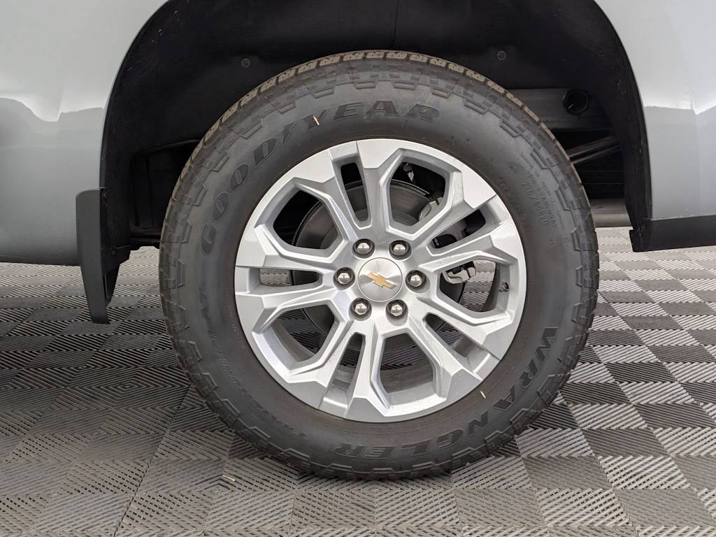 Thumbnail: 2026 Chevrolet Silverado 1500 - 8