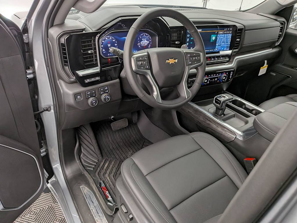 Thumbnail: 2026 Chevrolet Silverado 1500 - 2